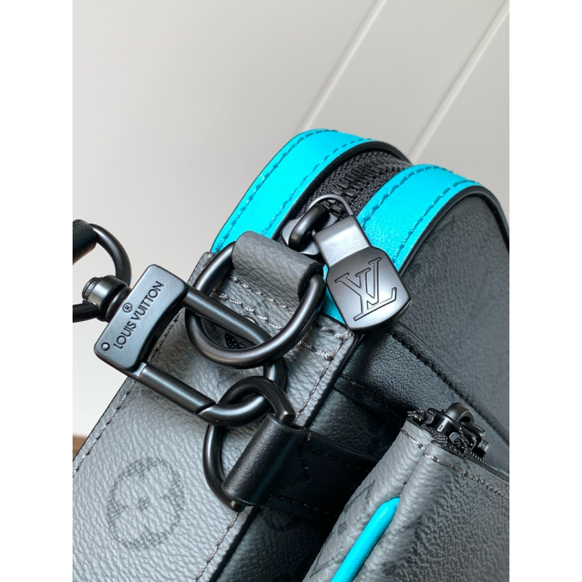 M11648 Trio Messenger
