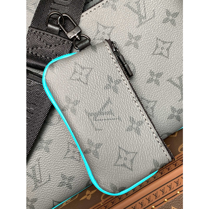 M11648 Trio Messenger