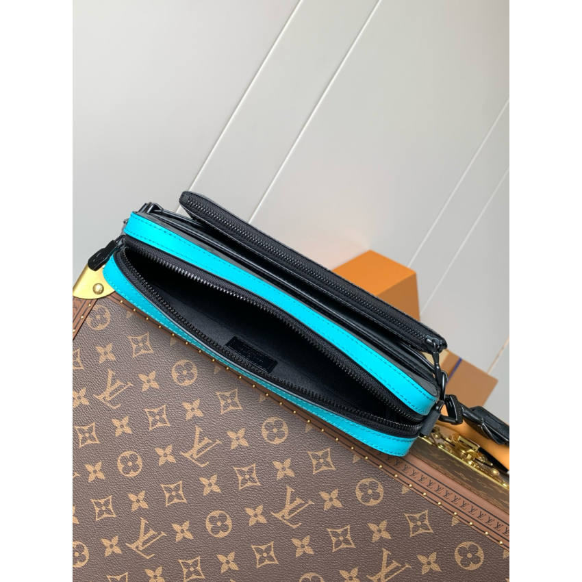 M11648 Trio Messenger