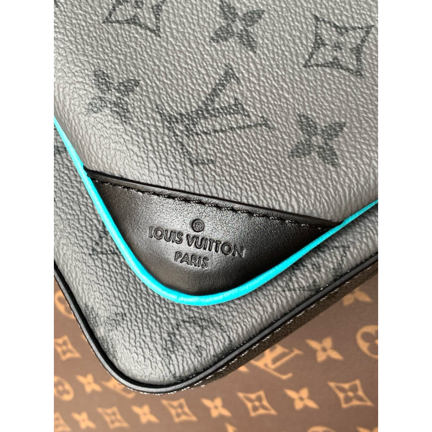 M11648 Trio Messenger