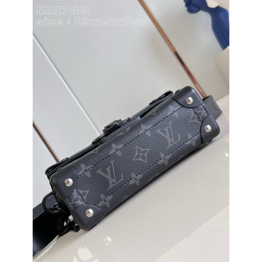 M11743 Soul Trunk