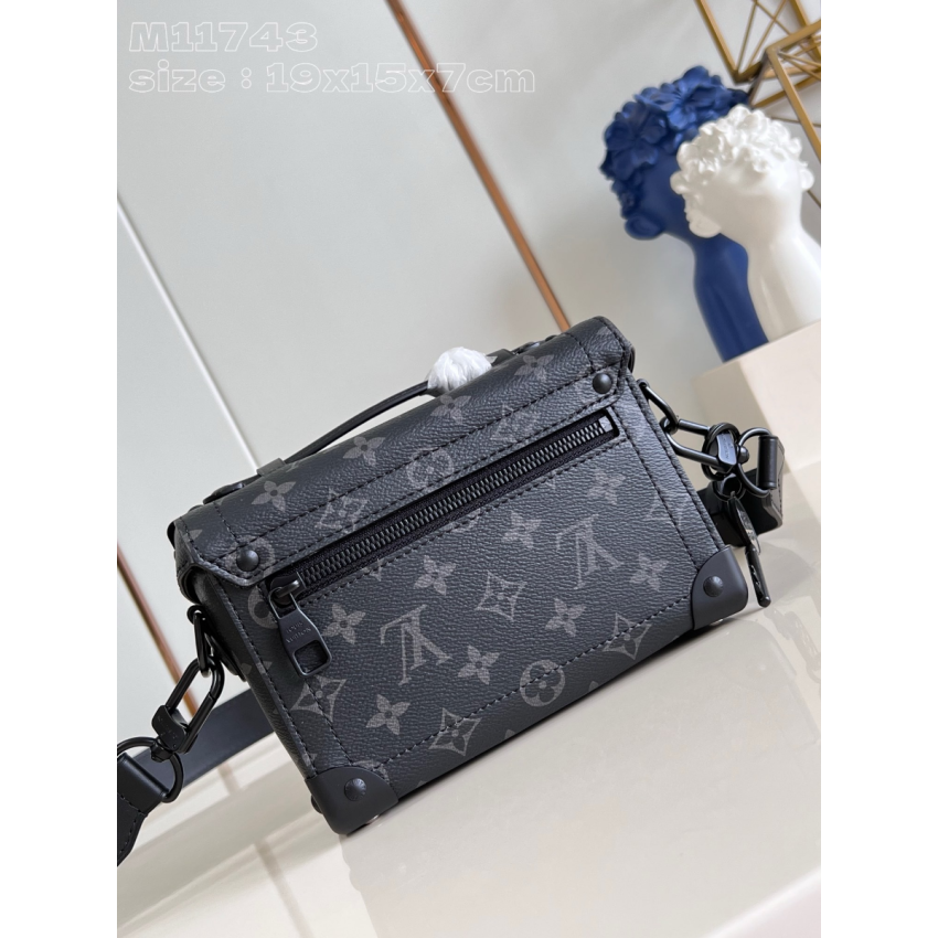 M11743 Soul Trunk
