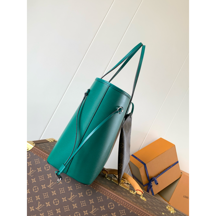 M12195 Epi leather Neverfull MM