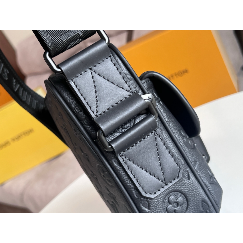 M12516 Getaway Messenger
