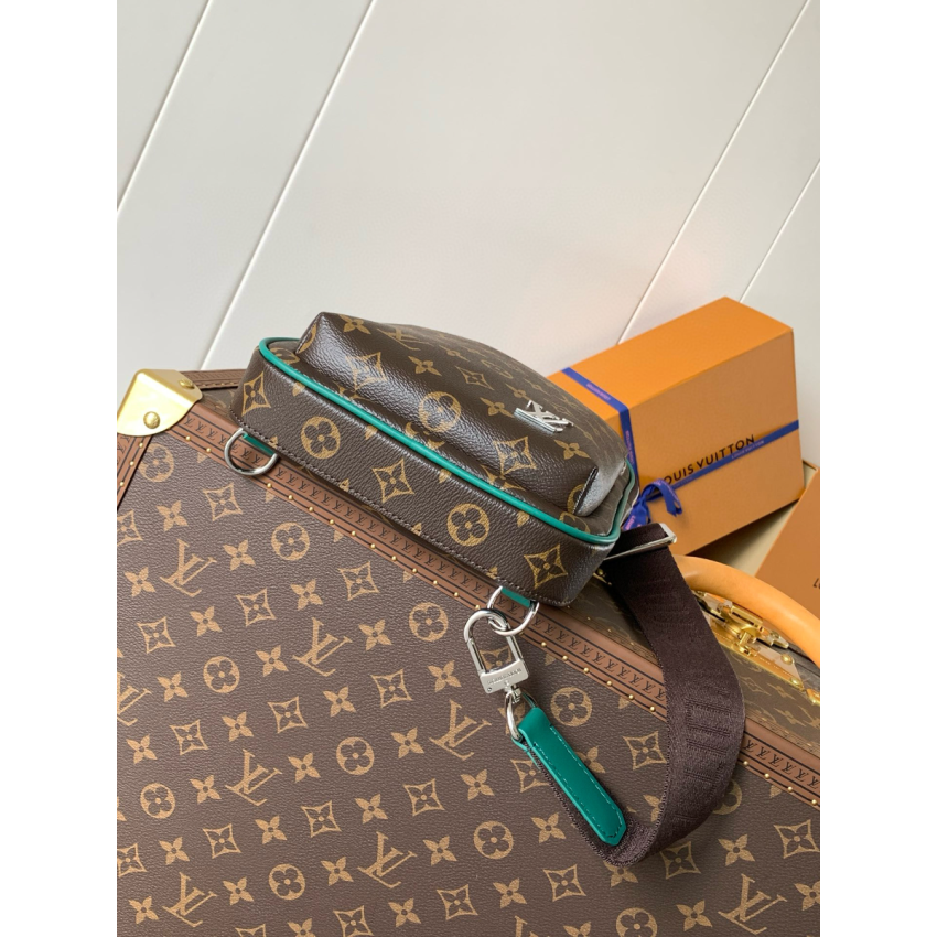 M12734 Avenue Slingbag