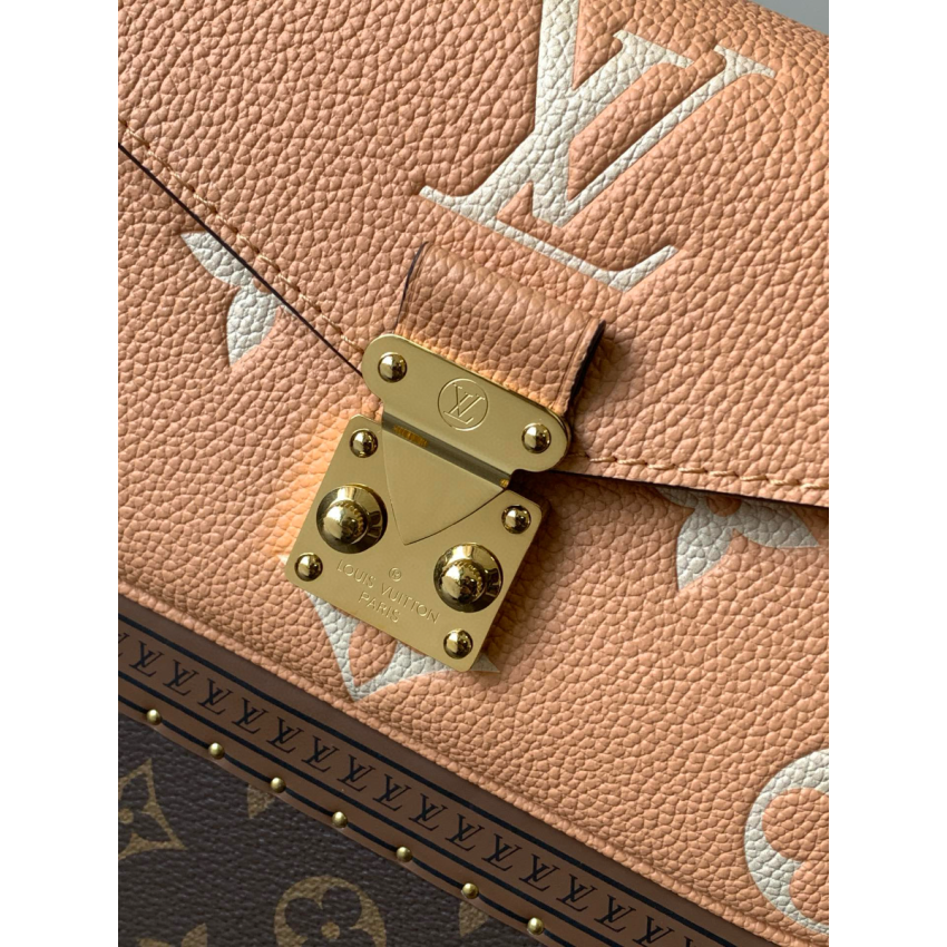 M12735 Pochette Métis East West