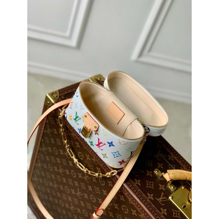 M13662 LV x TM Vanity Chain Pouch