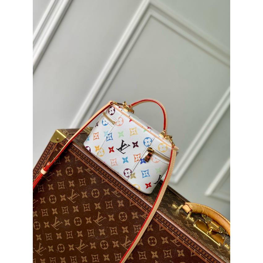 M13662 LV x TM Vanity Chain Pouch