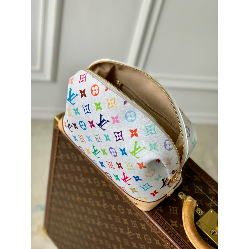 M13743 LV x TM Cosmetic Pouch GM