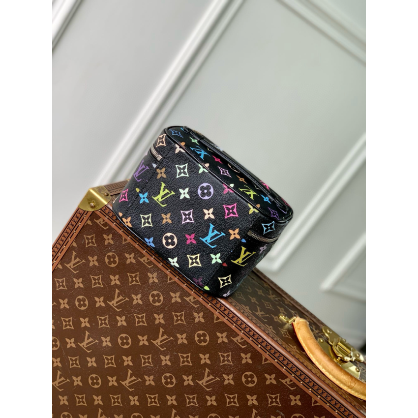 M13747 LV x TM Vanity Chain Pouch