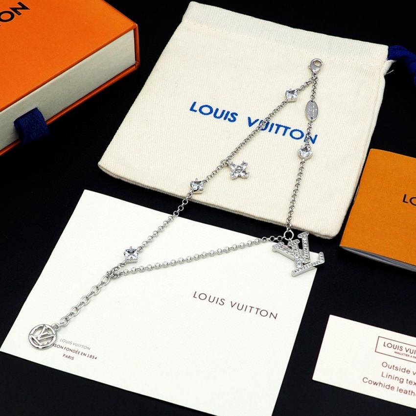 Lady LV Bracelet