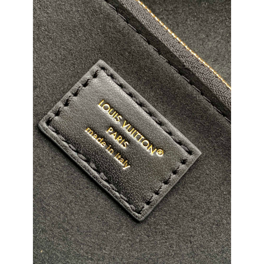 M14526 SS25 Collection Trunkie
