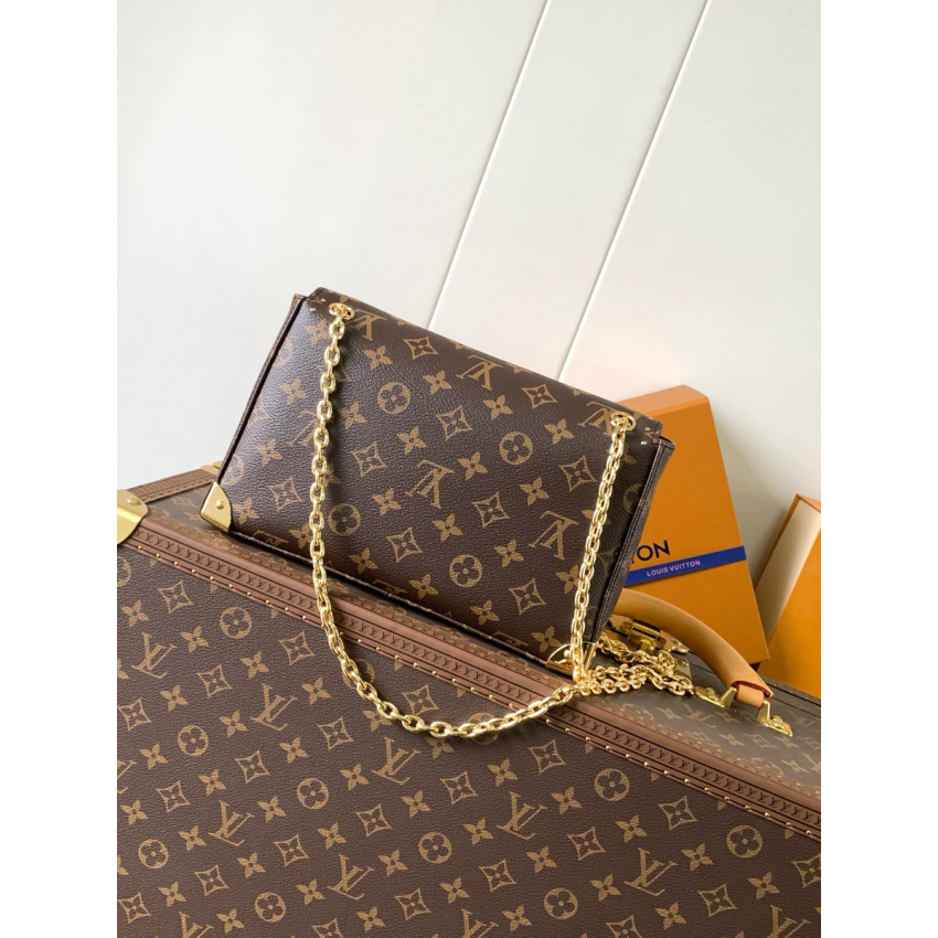 M14526 SS25 Collection Trunkie
