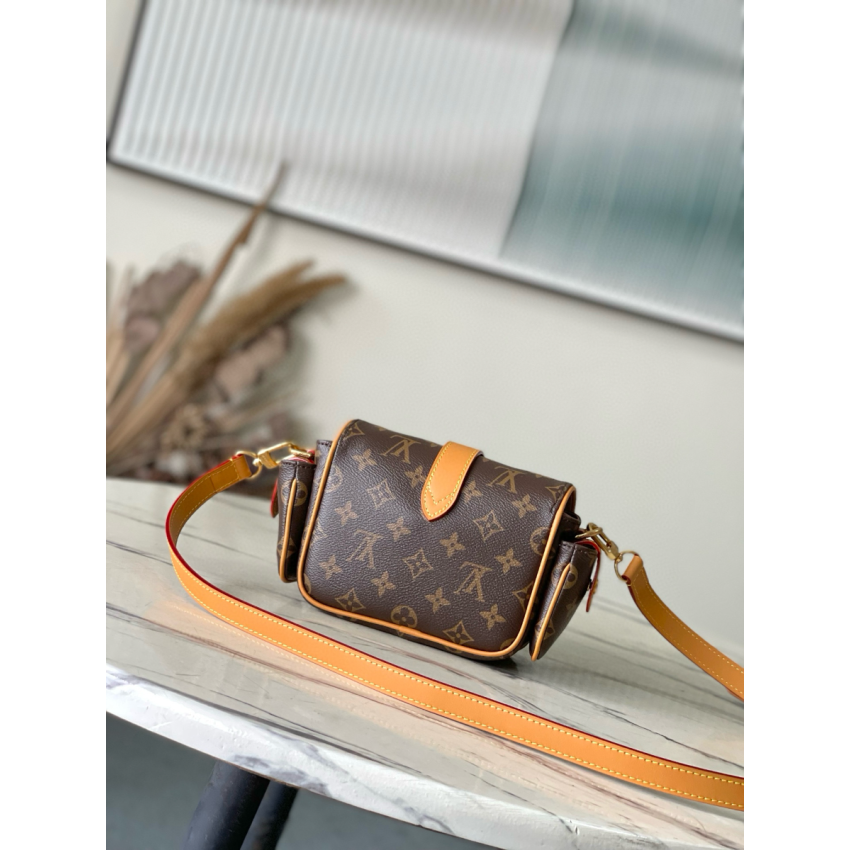 M14742 Cargo Wearable Wallet