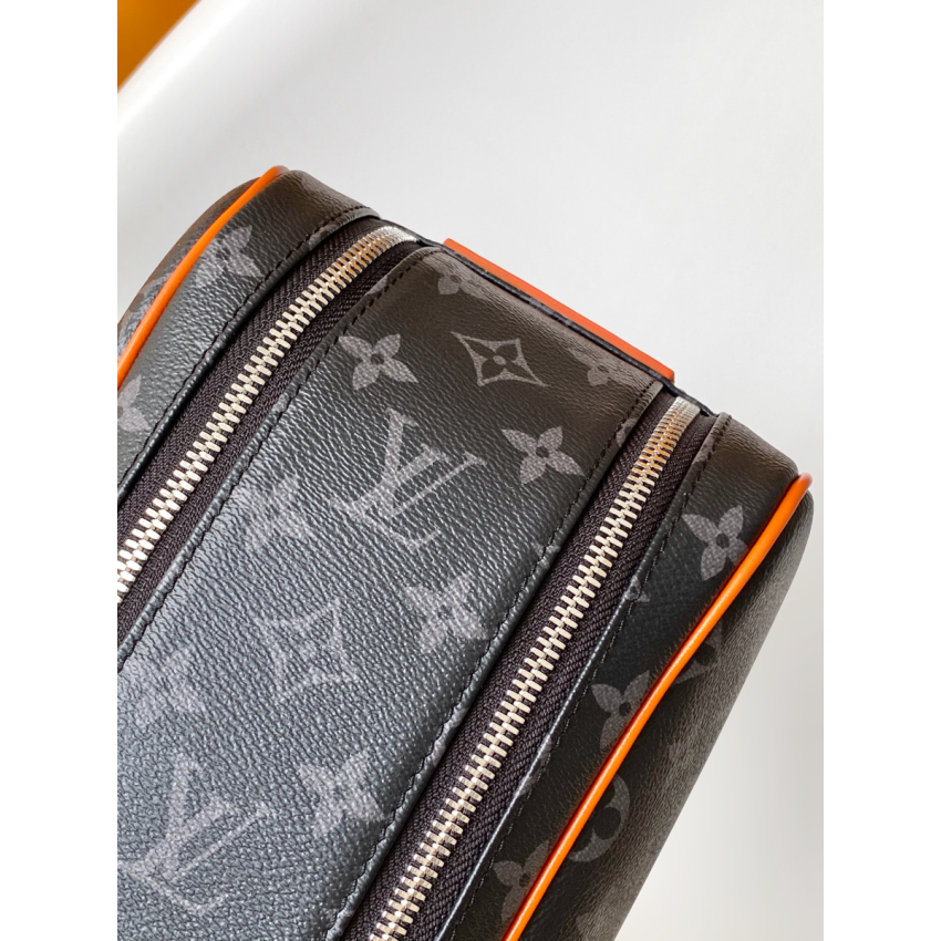 M15246 Dopp Kit