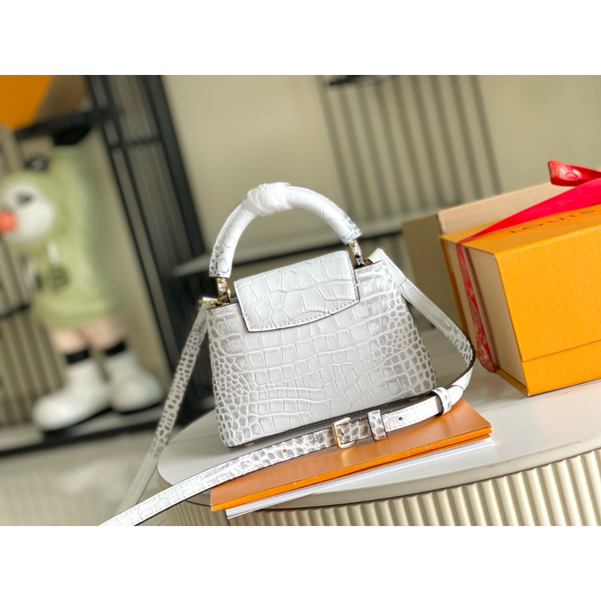 M21166 Capucines Mini in crocodile leather