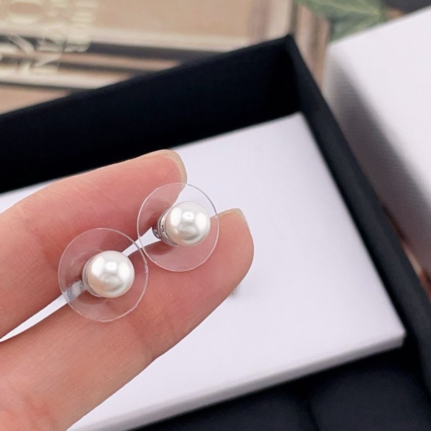 M1v M1v earrings