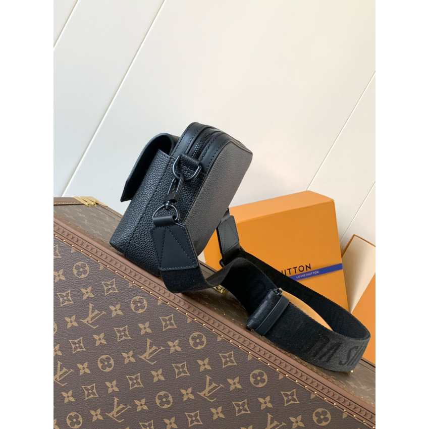M22482 Fastline Messenger