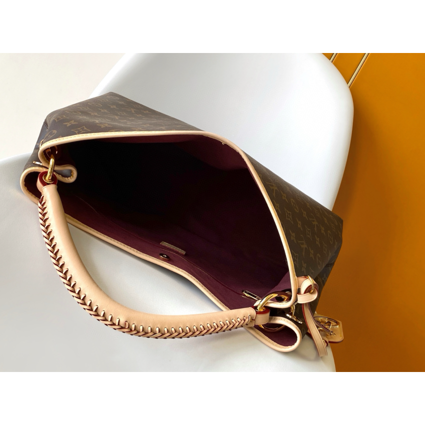 M25877 Again Bag