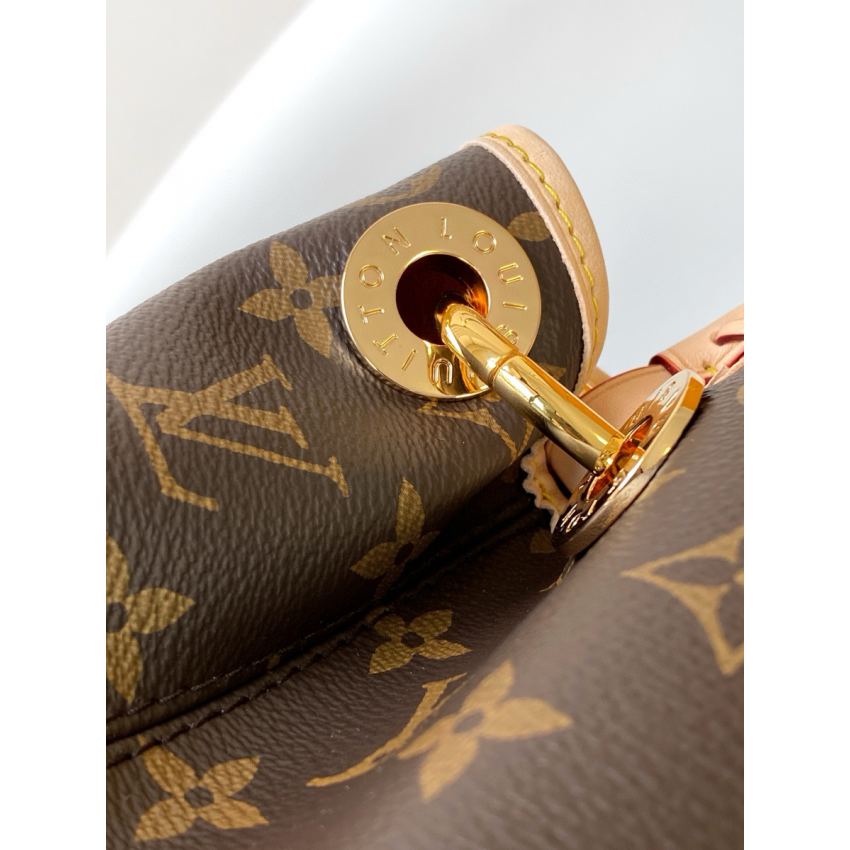 M25877 Again Bag