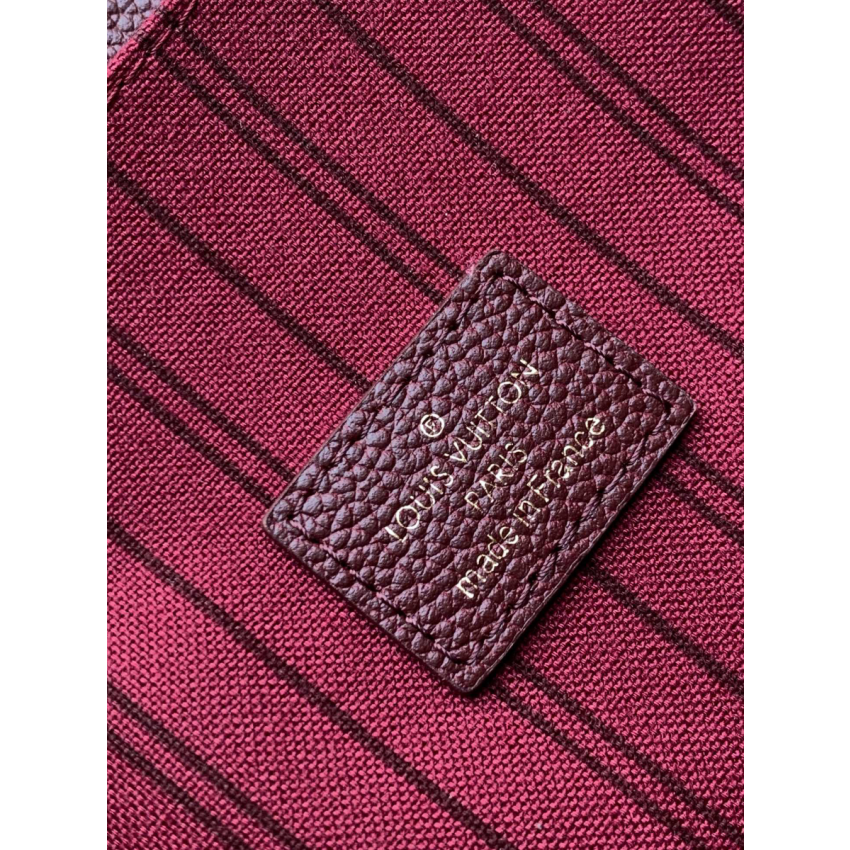 M25939Pochette Metis