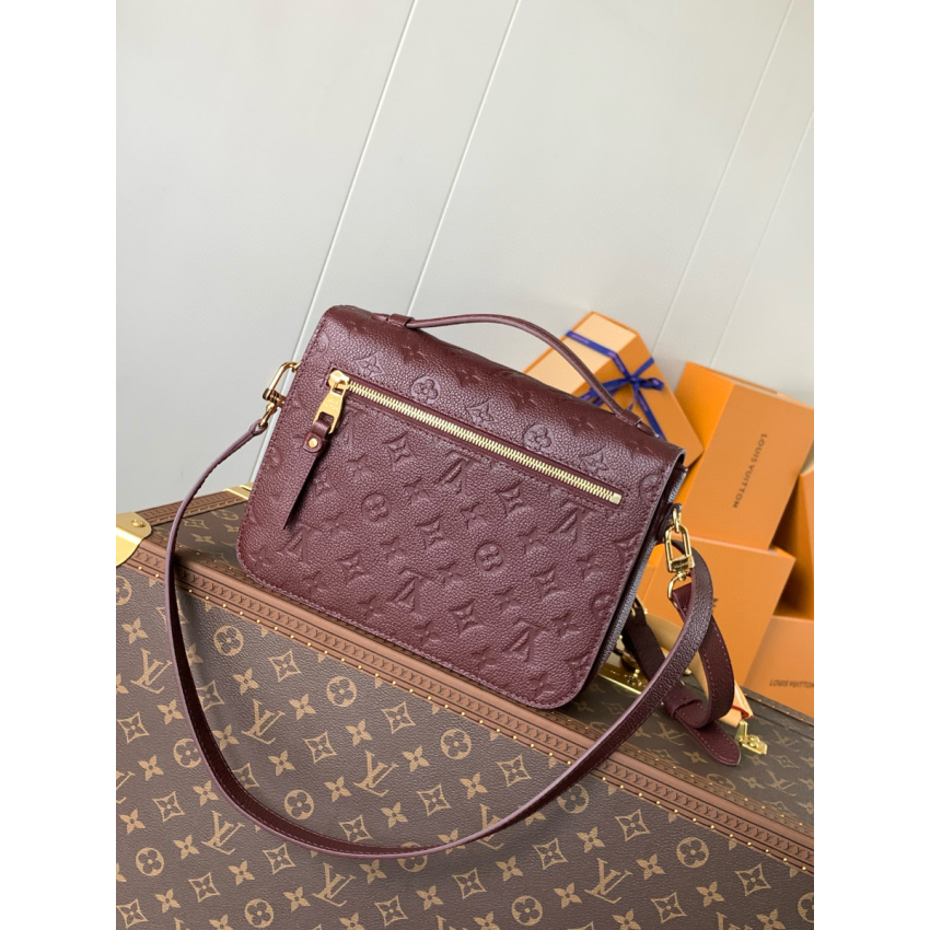 M25939Pochette Metis