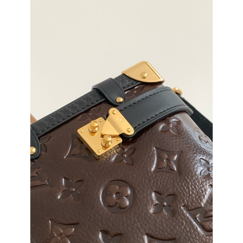 M26304 Fashion Show Side Trunk MM