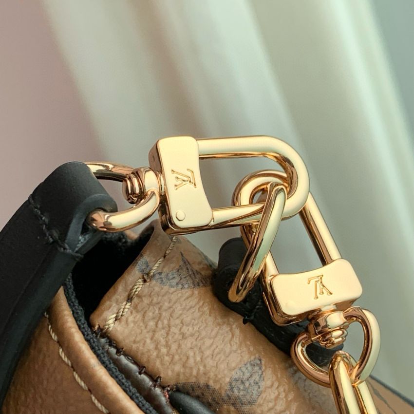 M26587 Wallet on Chain Ivy