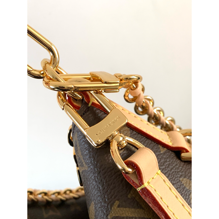 M27825 Multipass Bag