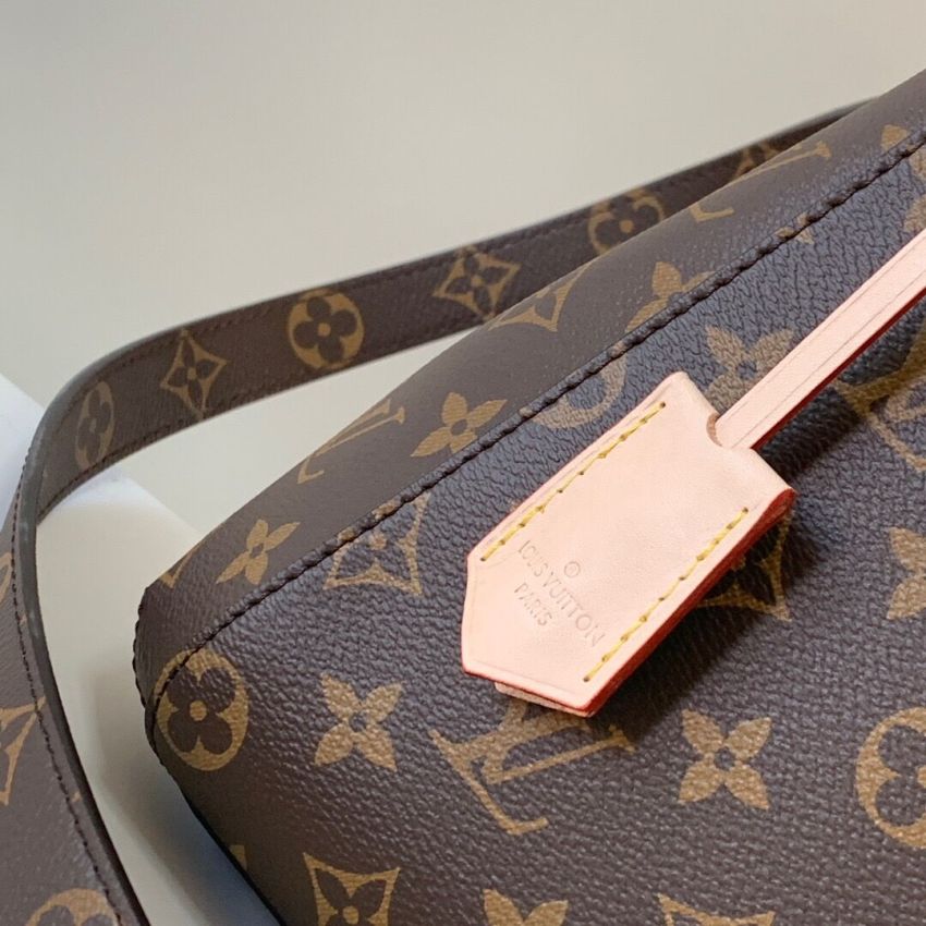 M41055 Montaigne BB
