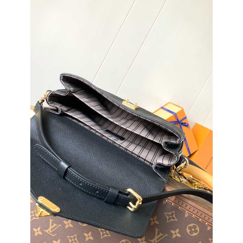 M41487 Pochette Metis