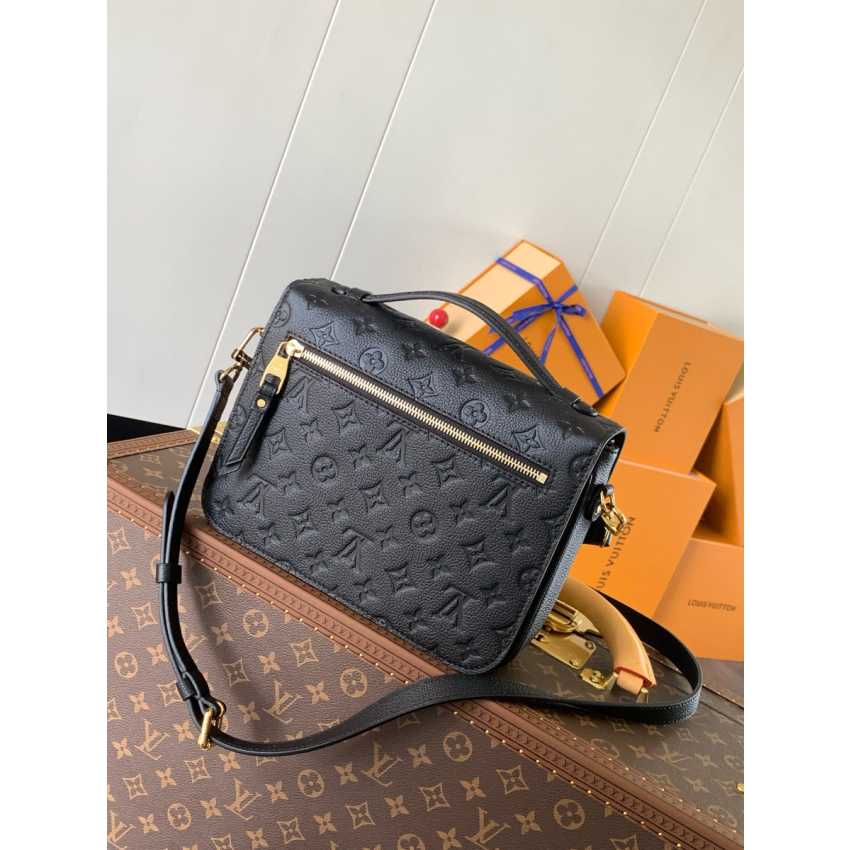 M41487 Pochette Metis