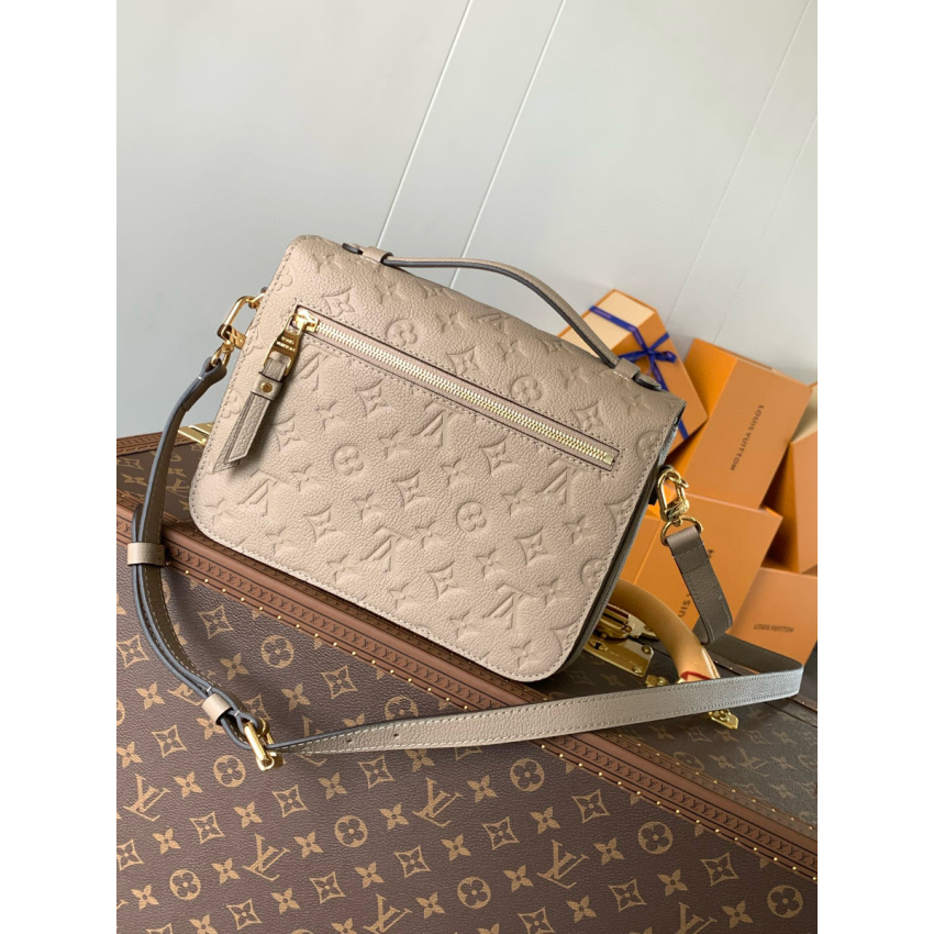 M44881 Pochette Metis