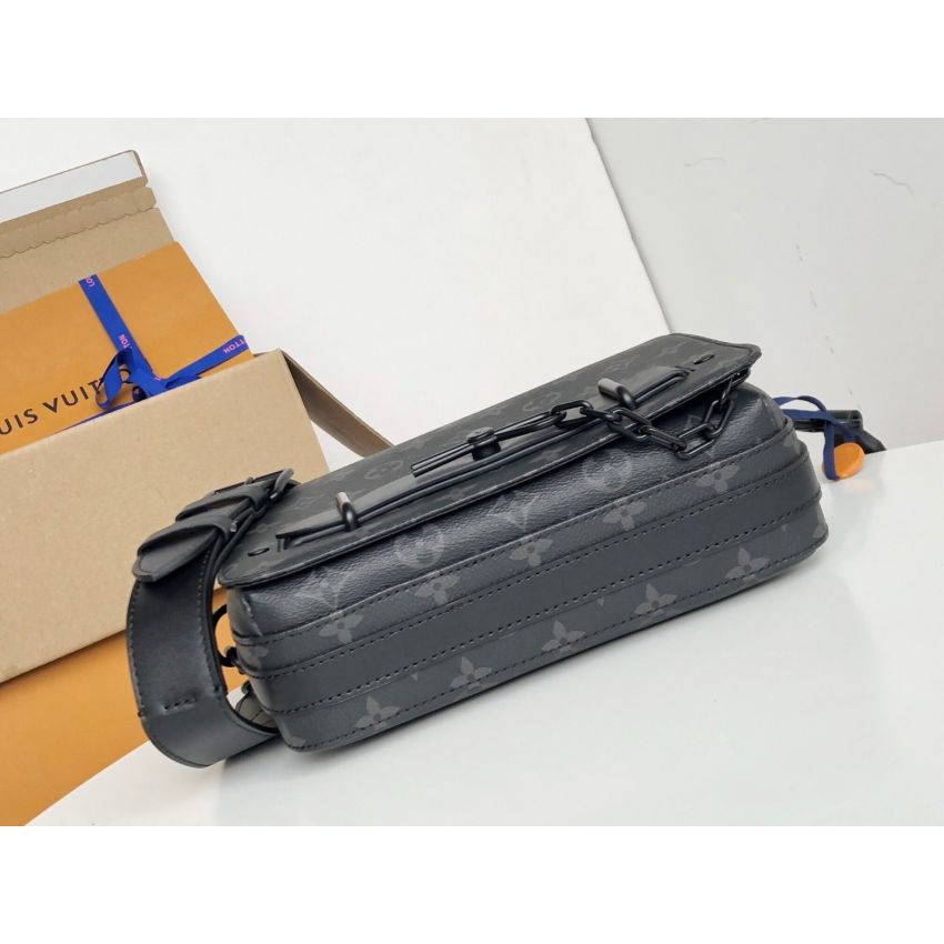 M45585 Steamer Messenger