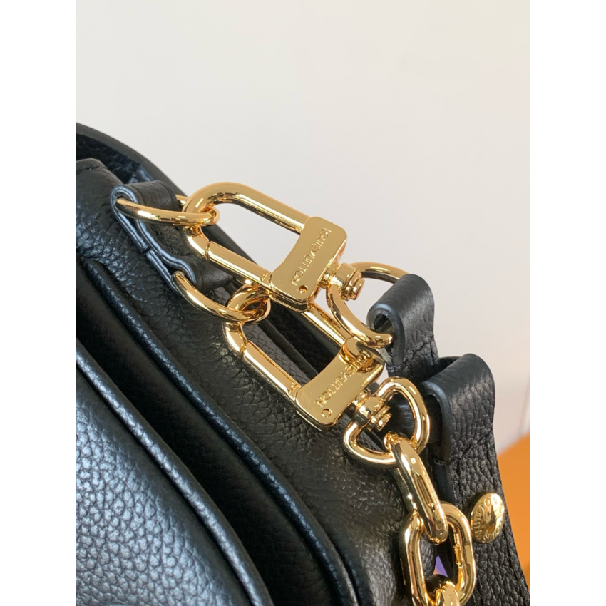 M46596 Pochette Métis East West