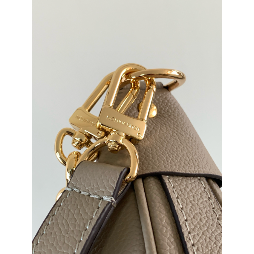 M46738 Loop Hobo