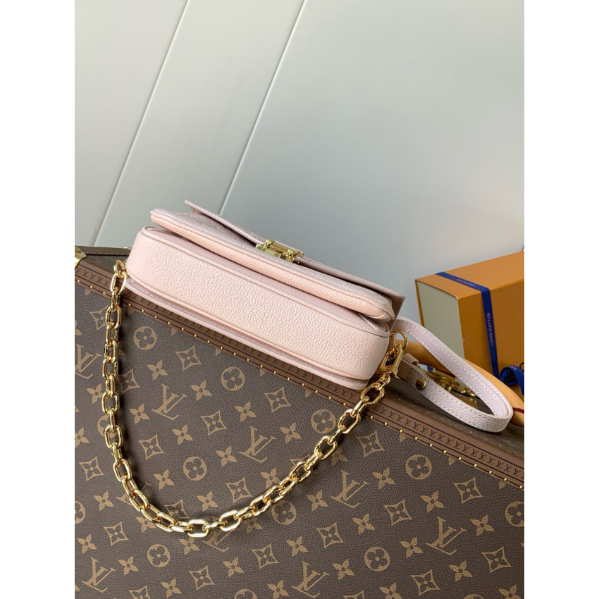 M47045 Pochette Métis East West