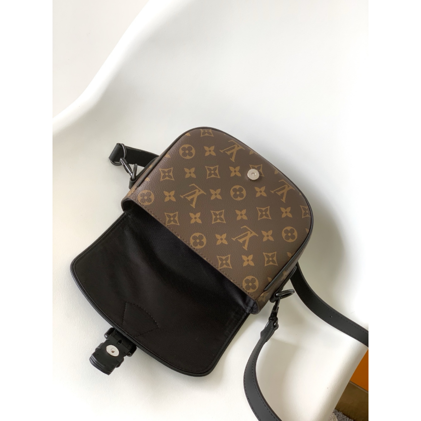 M47060 Montsouris Messenger PM