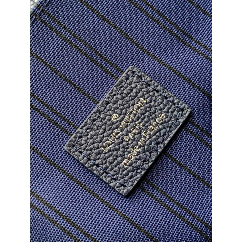 M47142 Pochette Metis