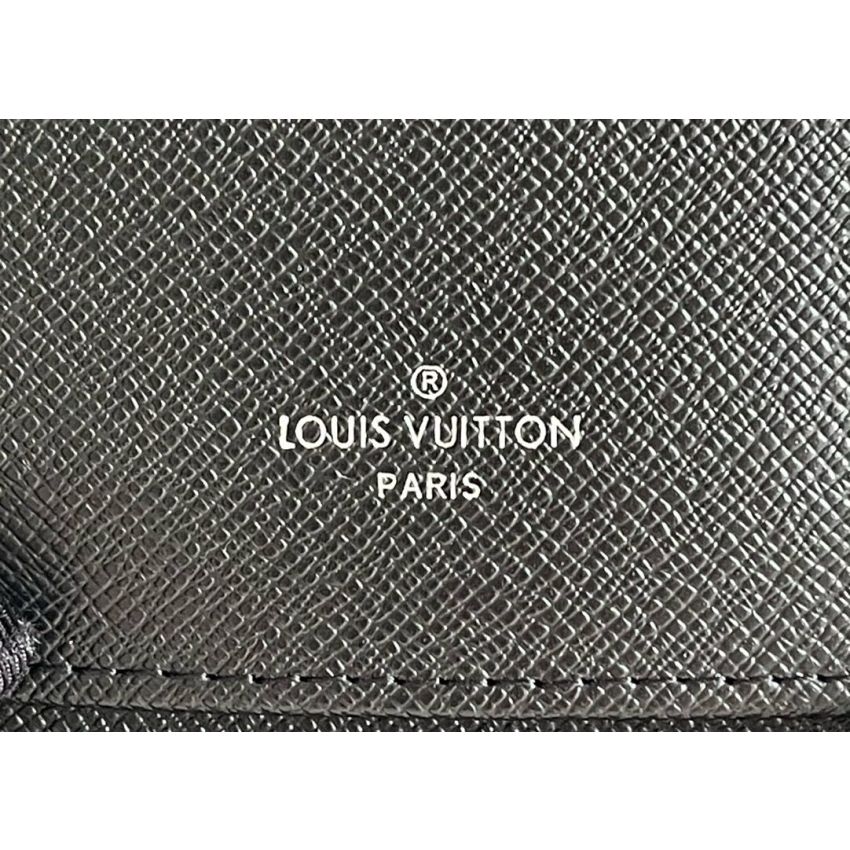 M62295  Zippy Wallet Vertical