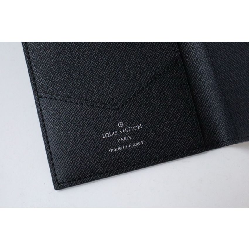M64501 Passport cover