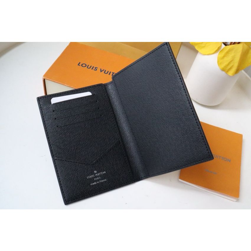 M64501 Passport cover