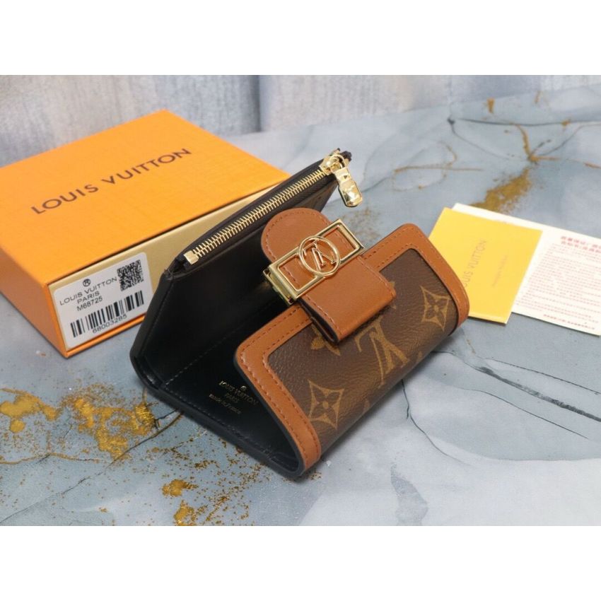 M68725 Dauphine Compact Wallet