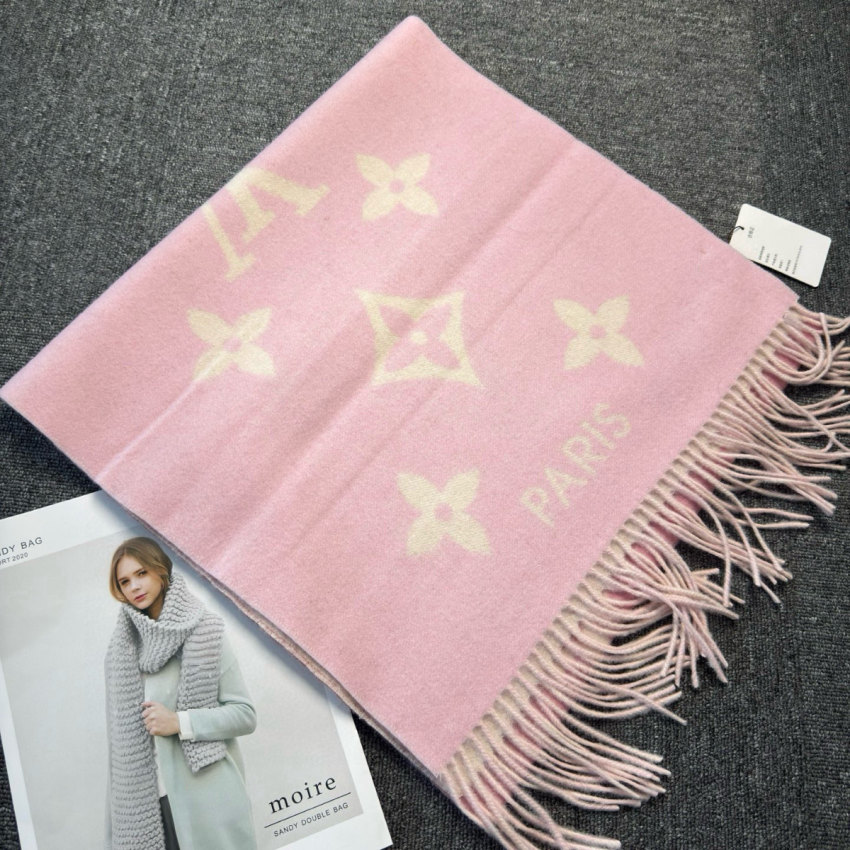 LV Reykjavik Gradient Scarf