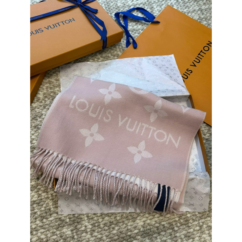 LV Essential Scarf