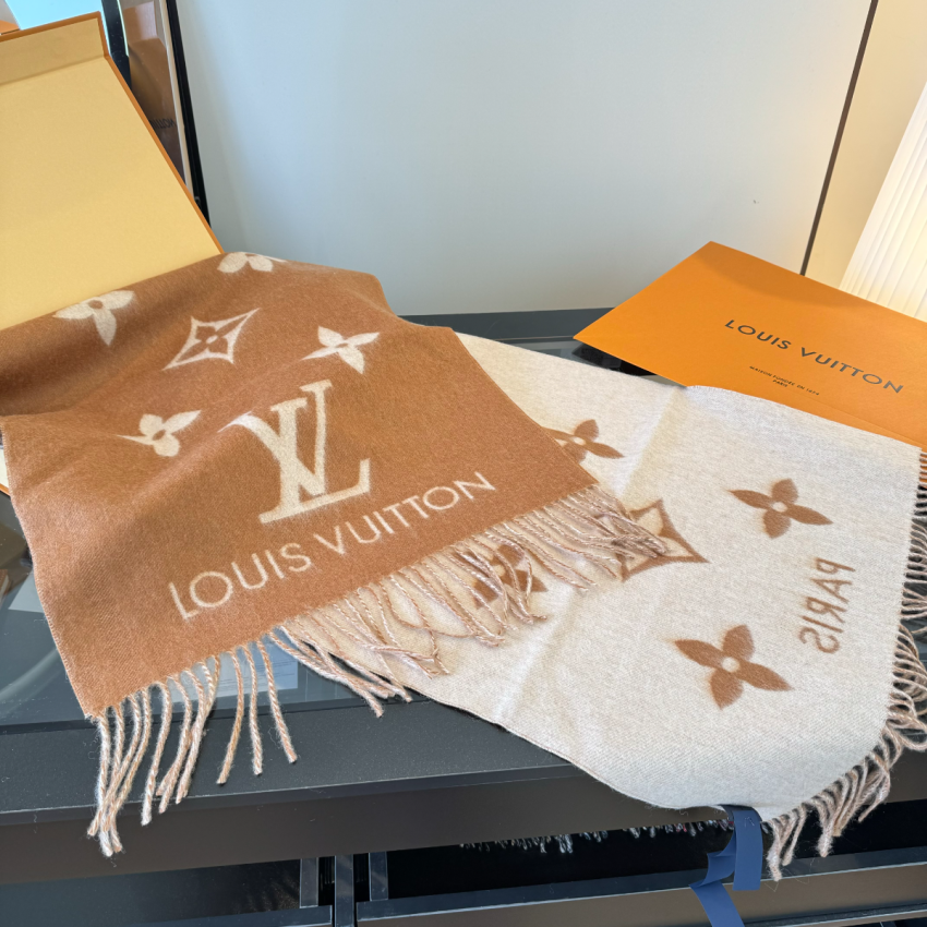 LV Reykjavik Scarf