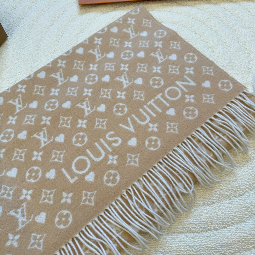 LV Game On Scarf