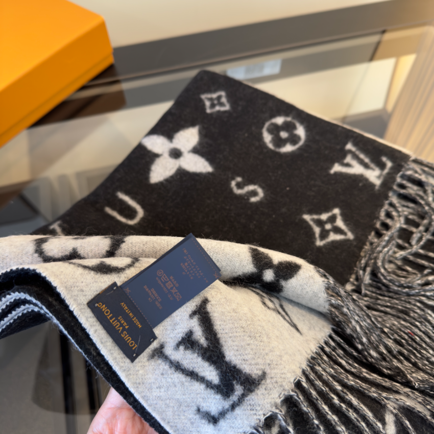 LV Reykjavik 2.0 Scarf