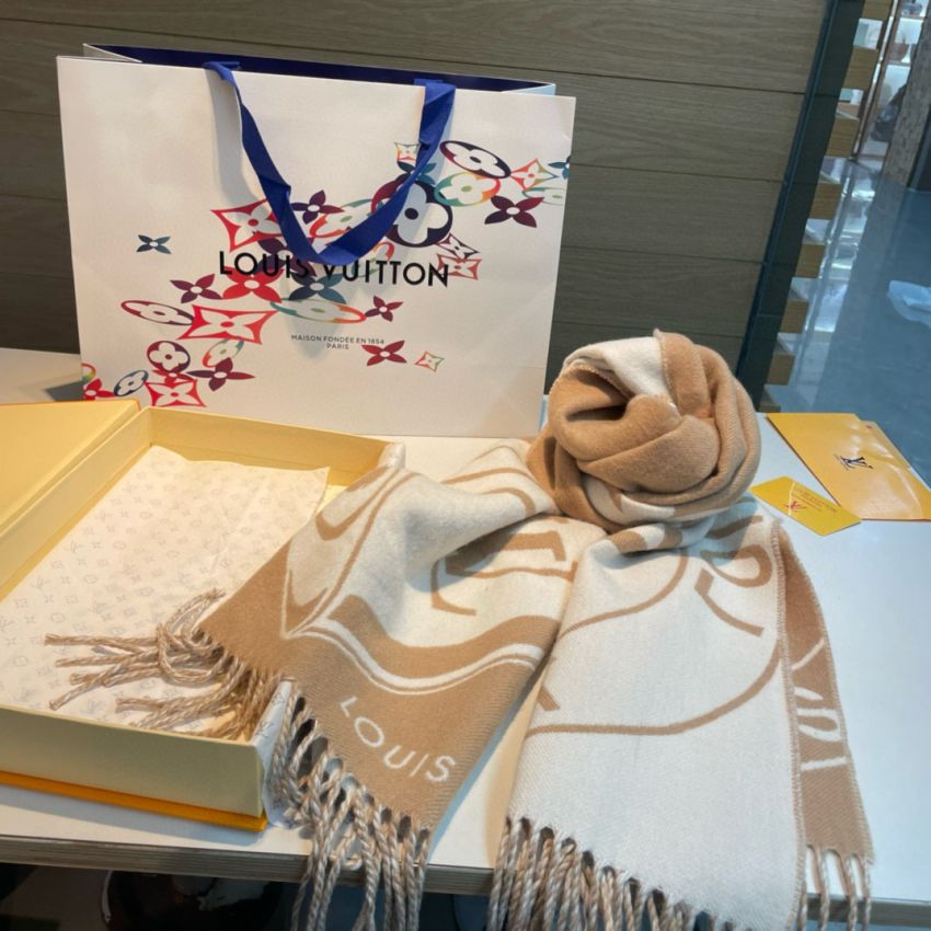 LV Lock and Keys Scarf