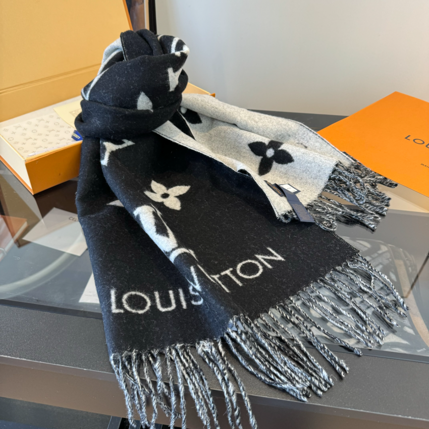 LV Reykjavik Scarf
